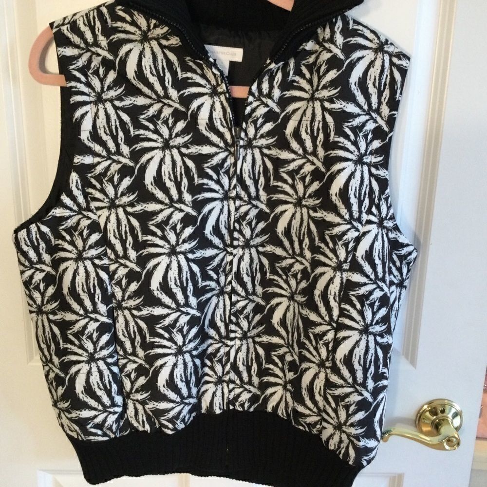 NWOT Charter Club (Macy’s) Puffer Vest Sz L
